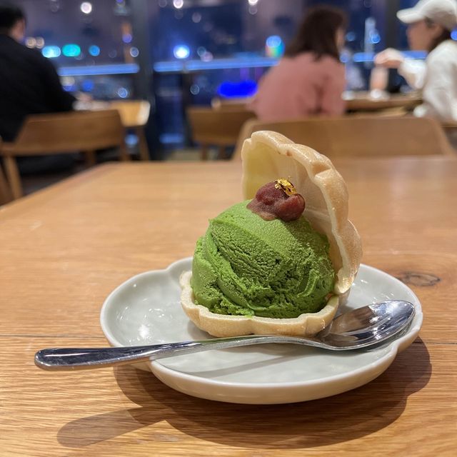 尖沙咀邊嘆維港夜景邊食晚餐