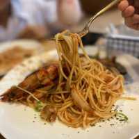 邊食邊玩 Chill Café