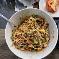 갈비집인데 육회비빔밥이 더 유명한 한빈갈비식육식당
