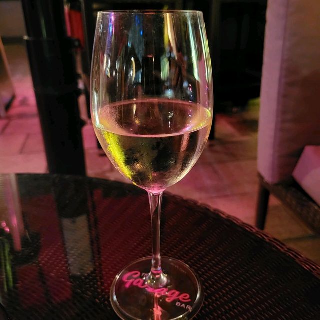 位置優越的高質素酒吧