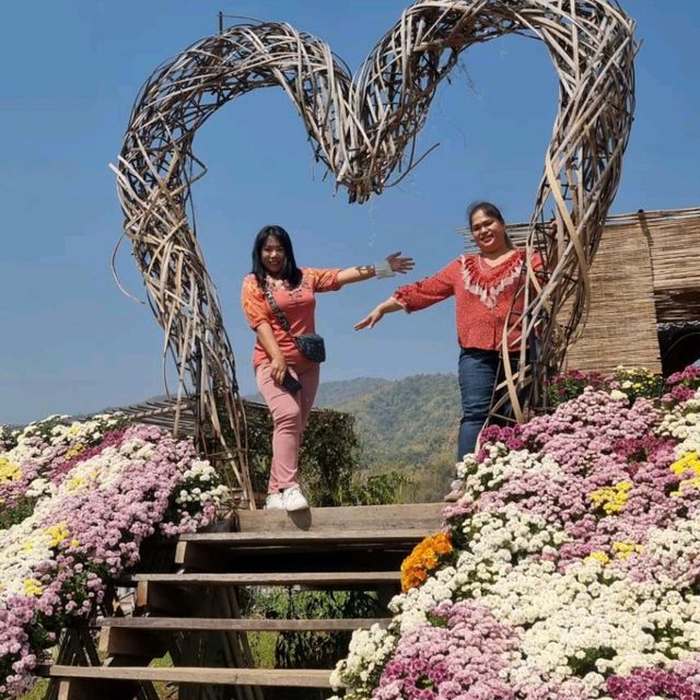 สวนร้อยใจรักษ์