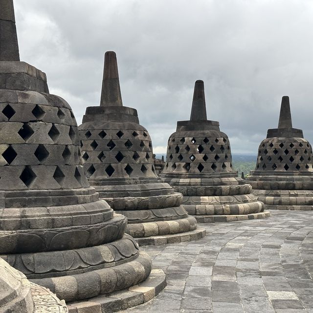 ท่องมรดกโลกบุโรพุทโธ วัดพุทธที่ใหญ่ที่สุดในโลก