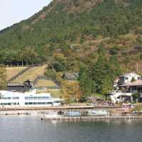 Cruise at Hakone 