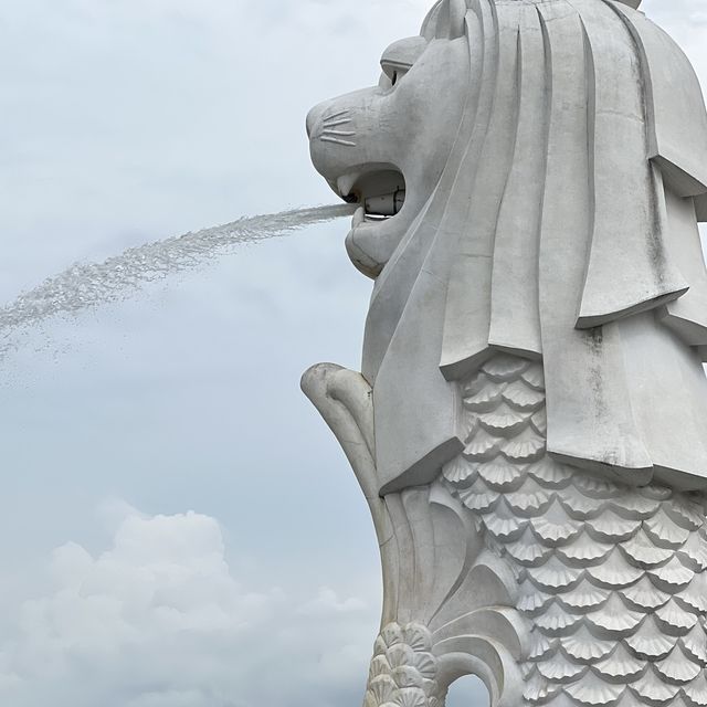 Singapore’s iconic mascot 
