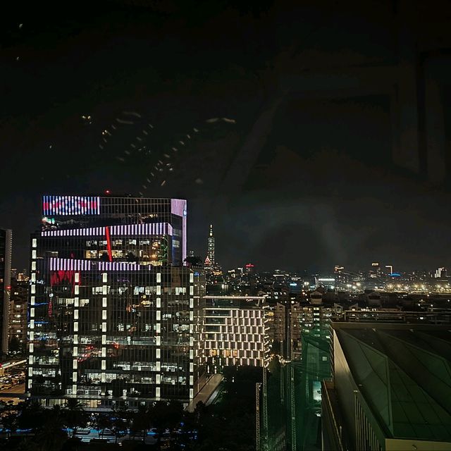 台北夜景約會No1 ,看夜景摩天輪有20Year回憶
