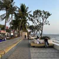 พักใจที่หาดวอนนภา บางแสน