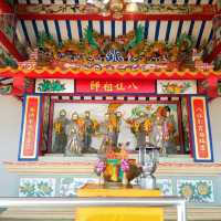 ศาลเจ้าพ่อเขาใหญ่ เกาะสีชัง ชลบุรี