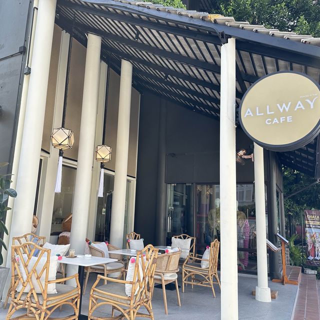 Allway Cafe สุดชิคใจกลางเมืองเชียงใหม่📍