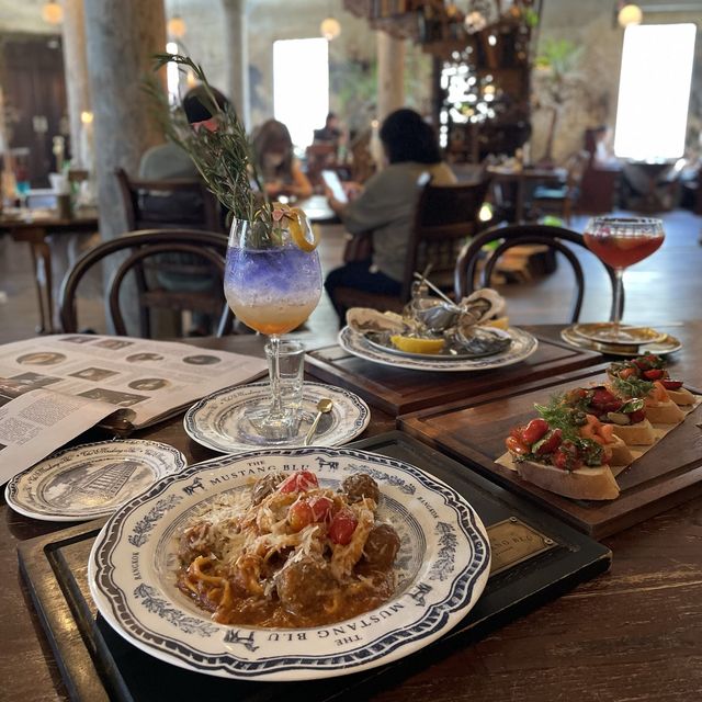 泰國曼谷｜唐人街19世紀古老銀行飯店餐廳
