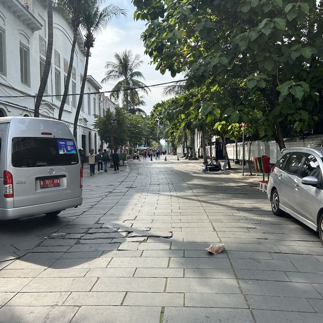 【ジャカルタ旅】ファタヒラー旧市街広場