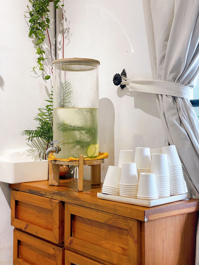 ร้านคาเฟ่น่าไปที่ The Cafe Apartment