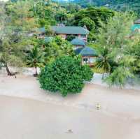 ที่พักเกาะช้าง ติดทะเล🌊
มีหาดส่วนตัว แค่คนละ 750 บาท💵