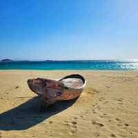 THE BEAUTIFUL PLAKA BEACH IN NAXOS!