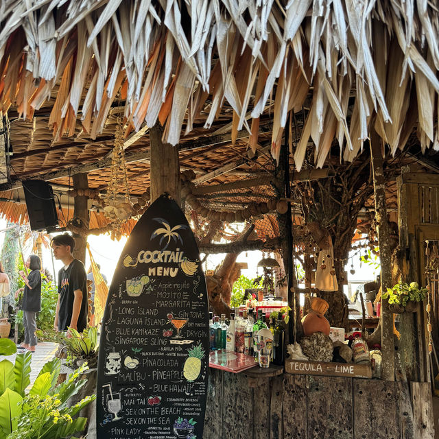 Laguna Cafe บางแสน 🏝️⛱️