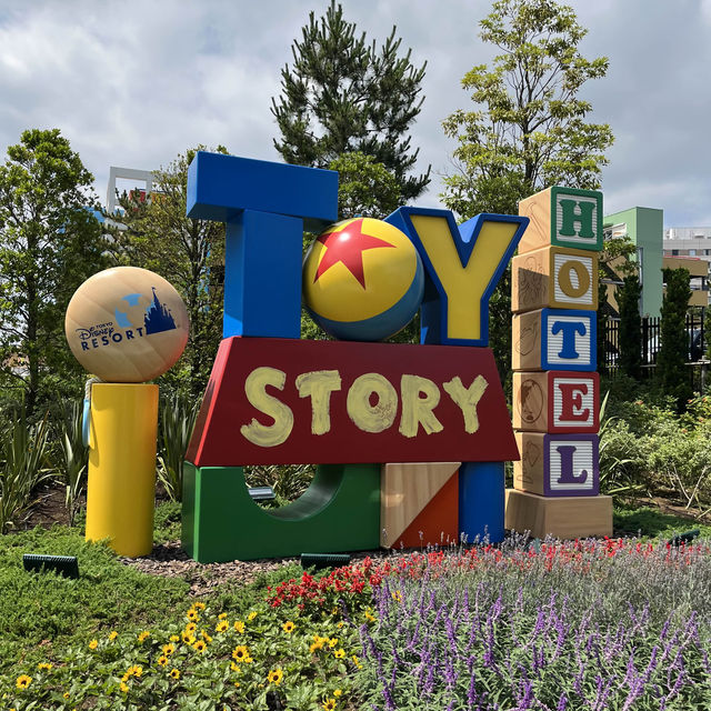 「東京迪士尼玩具總動員酒店：進入左胡迪巴斯世界🥹