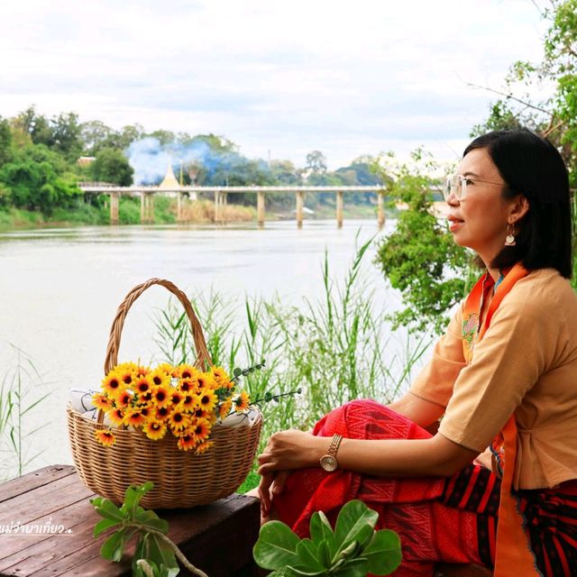 High River Cafe คาเฟ่สไตล์โบโฮ  ติดริมน้ำ