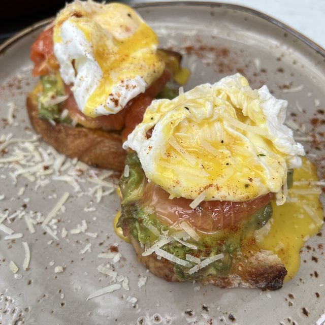가볍게 즐기는 프렌치 요리를 KL에서 즐길 수 있는 Five O'clock brasserie 