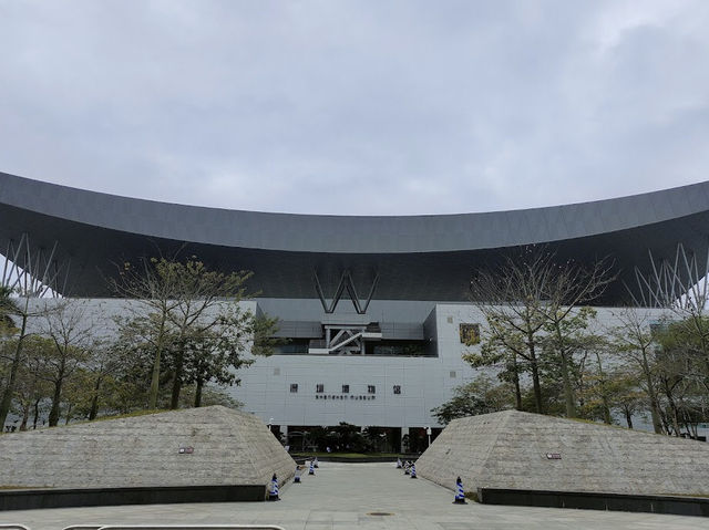 The Cultural Experience at Shen Zhen Museum  The Cultural Experience at Shen Zhen Museum