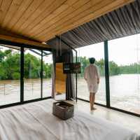 The Tryst River Kwai ที่พักริมแม่น้ำแคว