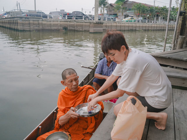 นั่งรถไฟ3บาทไปตลาดเก่าหัวตะเข้