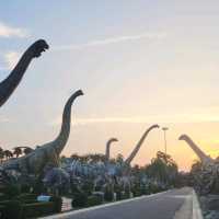 dinosaur in pattaya