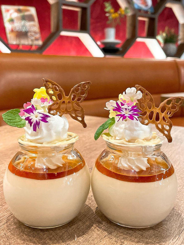 【福岡カフェ】オシャレな店内で可愛らしいスイーツが食べれるよ