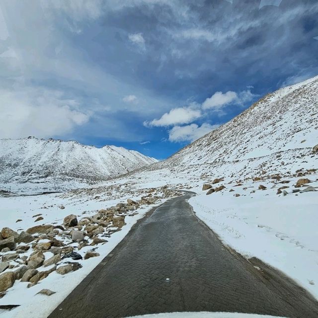 Chang La Pass