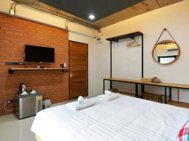 Luck Esan Loft