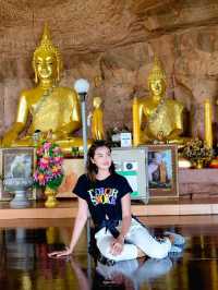 เที่ยวบึงกาฬ พิชิตยอดเขาวัดภูทอก 