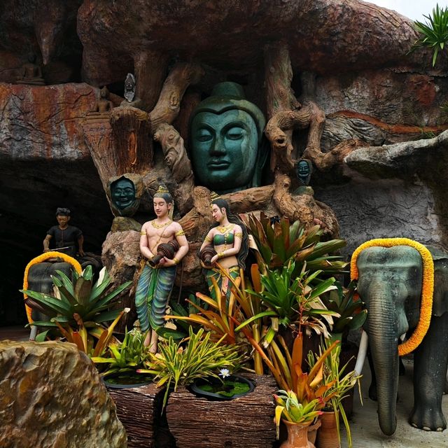 วัดสมเด็จภูเรือมิ่งเมือง จ.เลย วัดสวยวิวเมืองเลย