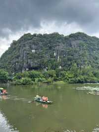 ベトナム北部の絶景の秘境ニンビン！歴史的な遺産をサイクリング！