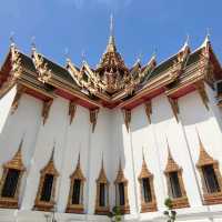 Step into History: The Grand Palace of Bangkok’s Charm and Beauty