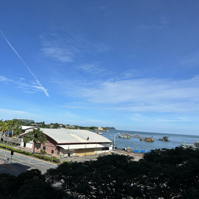 Discovering Kota Kinabalu: A Scenic Day Tour Along the Waterfront