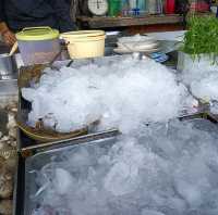 ลุงศักดิ์ ซีฟู๊ด ร้านอาหารทะเล สด ราคาถูก
