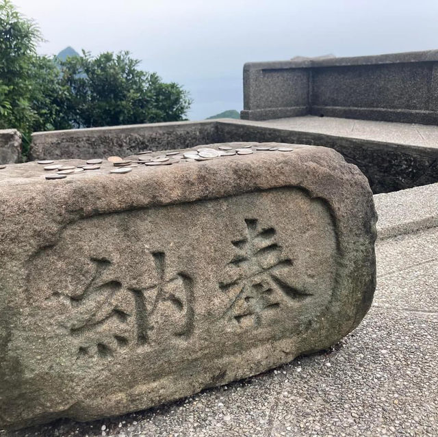 「金瓜石黃金博物館附近，再向上爬欣賞無敵海景」