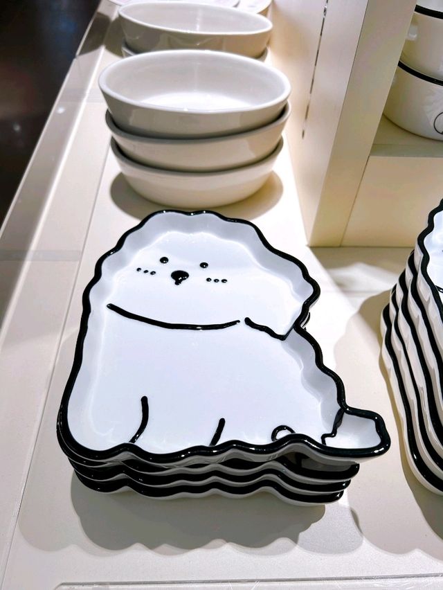 Turtle: Your Go-To-Spot for Stylish Finds in Singapore 
