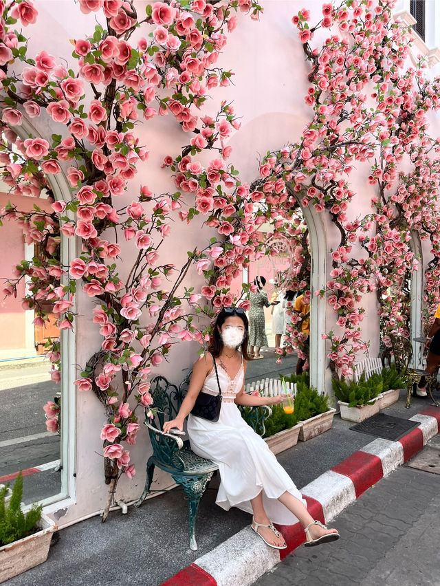 【🇹🇭プーケット 】カラフルなフォトスポット🩷🩵💛
