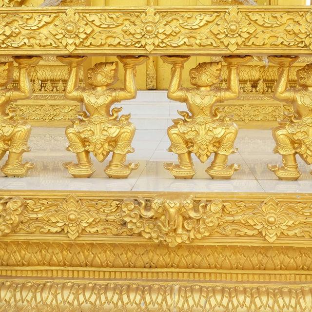 วัดปากน้ำโจ้โล้ วัดสวยสีทองอร่าม