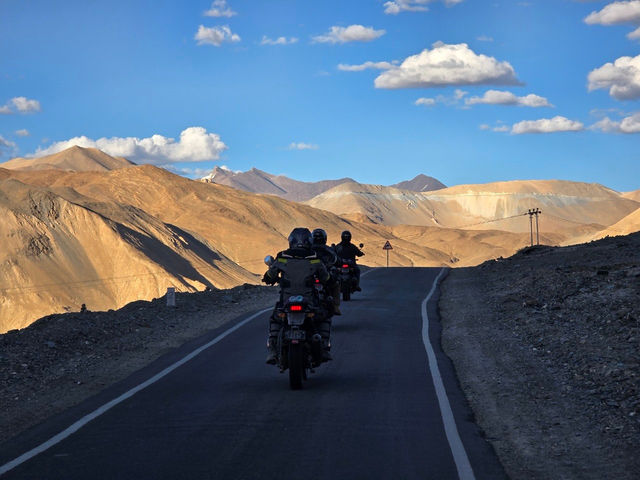 ทะเลสาบน้ำเค็มที่สูงที่สุดใน Lah Ladakh🇮🇳🐫