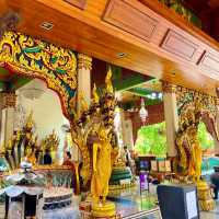 ลอดโบสถ์เสริมดวงที่วัดนาคปรก