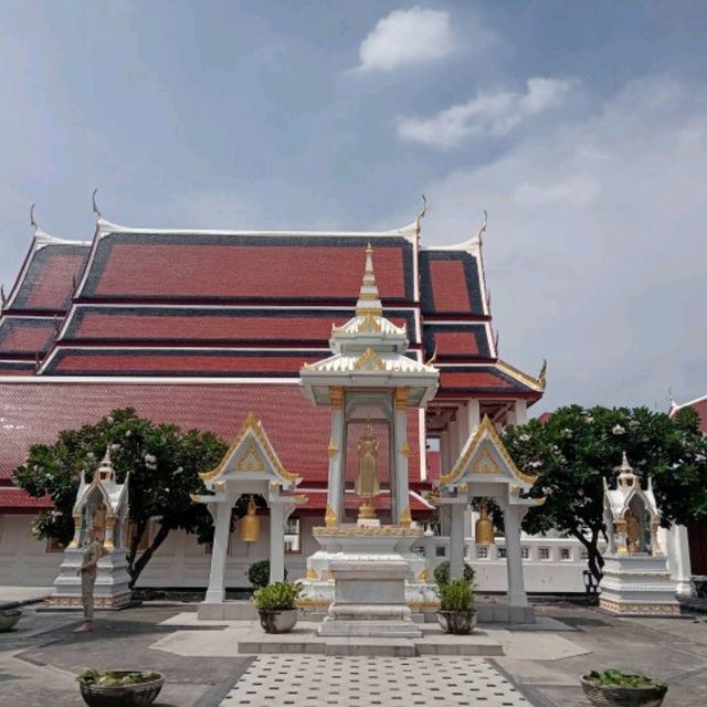 🙏องค์เทวราชเนรมิต ณ วัดเทวราชกุญชร