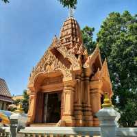 สถานที่ประดิษฐาน "พระพุทธมหาธรรมราชา"