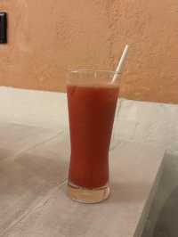 "Kunaa cafe & bistro，慢慢享受美食"