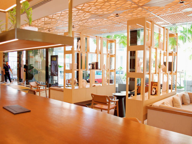โรงแรมหรูเปิดใหม่สระว่ายน้ำสวยเอาใจสายครอบครัว