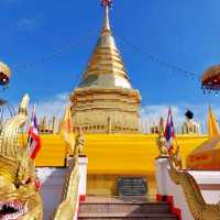 วัดพระธาตุดอยคำ