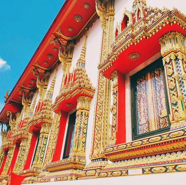 泰國曼谷著名河濱古跡皇家寺廟景點:Wat Thepleela，適合拍照📸打卡。