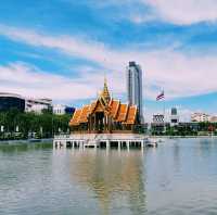 泰國曼谷大學校園景點:Ramkhamhaeng University，特色湖心廟宇建築，適合拍照📸打卡親子遊