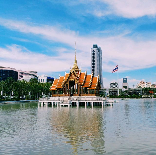 泰國曼谷大學校園景點:Ramkhamhaeng University，特色湖心廟宇建築，適合拍照📸打卡親子遊