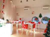 คาเฟ่ธีมคริสต์มาสที่ Tamsook 