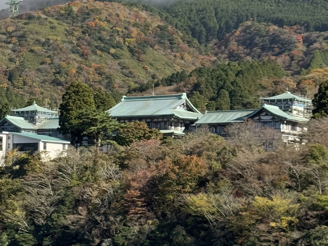 ✨ 芦ノ湖（あしのこ）：箱根を象徴する絶景スポット